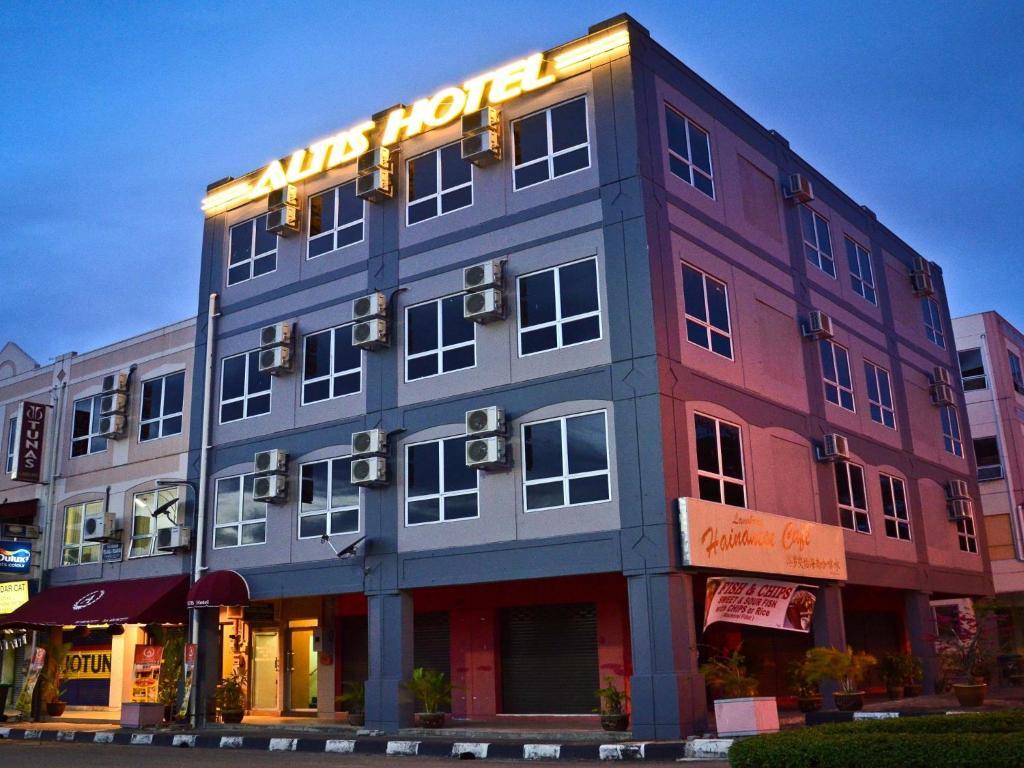 Altis Hotel Langkawi Kuah Extérieur photo